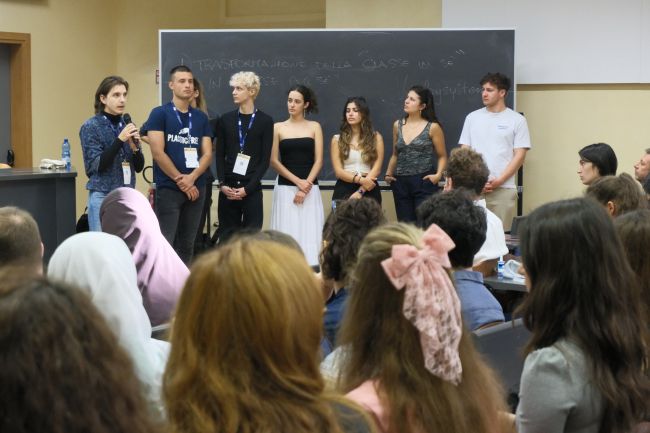 Poster session: i gruppi presentano le learning opportunities costruite insieme