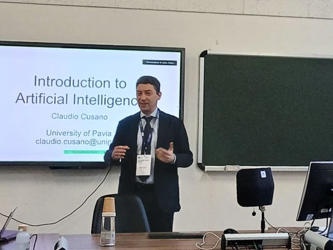 Claudio Cusano diving in AI key concept and evolution