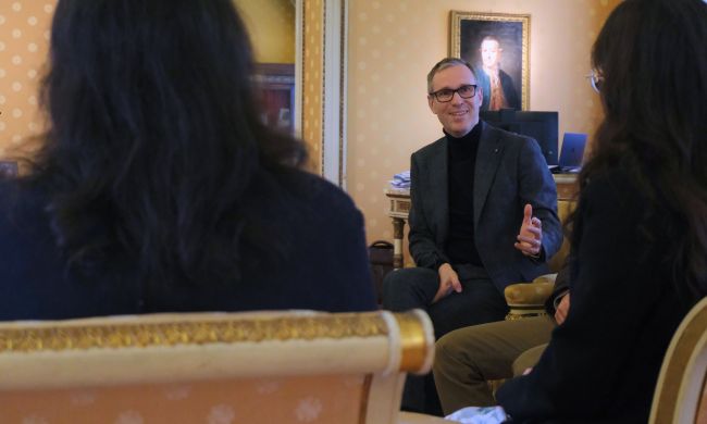 Il Rettore dialoga con Wafaa, studentessa di Gaza ora a Pavia per il master in Computer Engineering