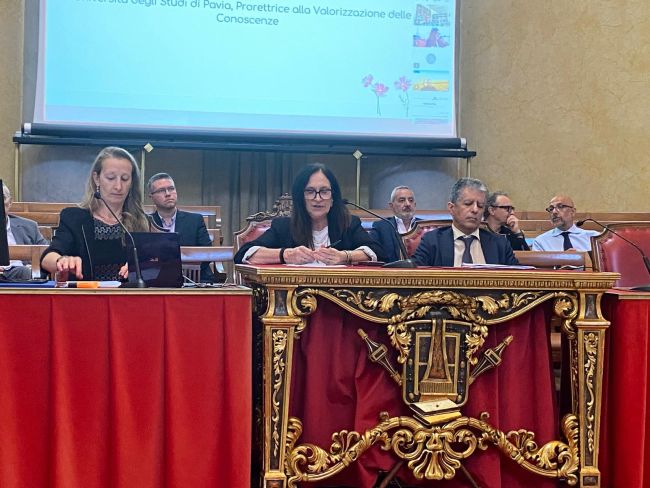 Ilaria Massari, Presidente del CTL Made in Italy - Sistema Cosmetico; Federica Villa, Università degli Studi di Pavia, Prorettrice alla Valorizzazione delle Conoscenze; Tommaso Mazzei, Regione Lombardia, Direttore generale Vicario DG Università Ricerca Innovazione.