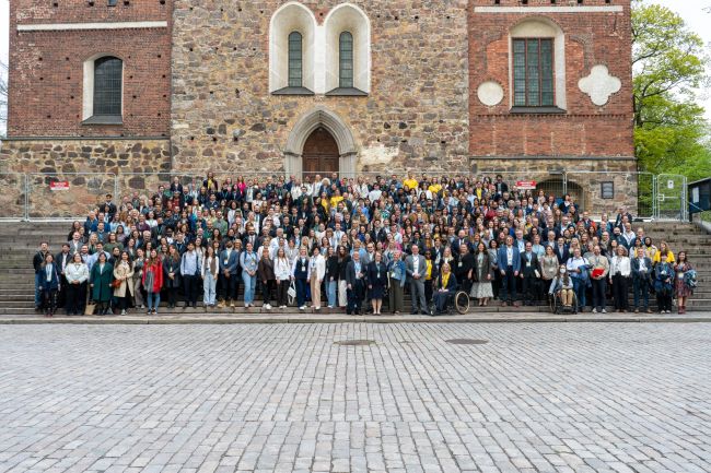 La comunità internazionale al completo