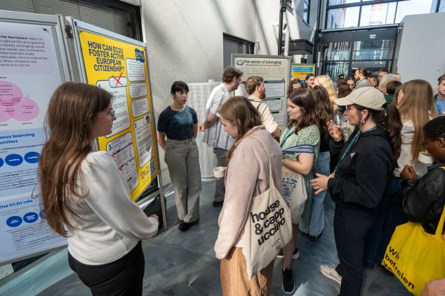 La poster session con i lavori realizzati dagli studenti