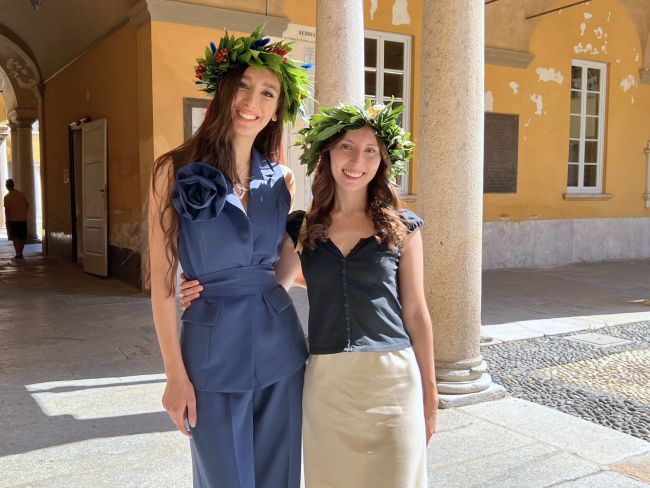 Rebecca e Francesca, laureate in European Languages a Pavia