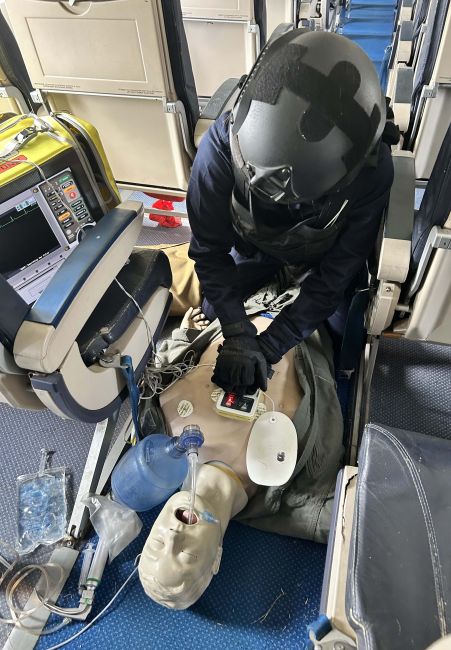 Esercitazioni mediche sull'aeromobile di linea